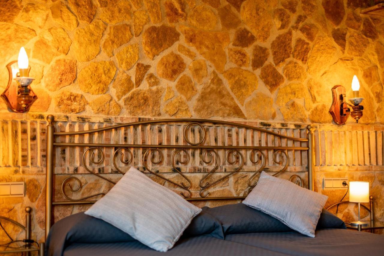 Hostal El Guerrer Todolella Εξωτερικό φωτογραφία