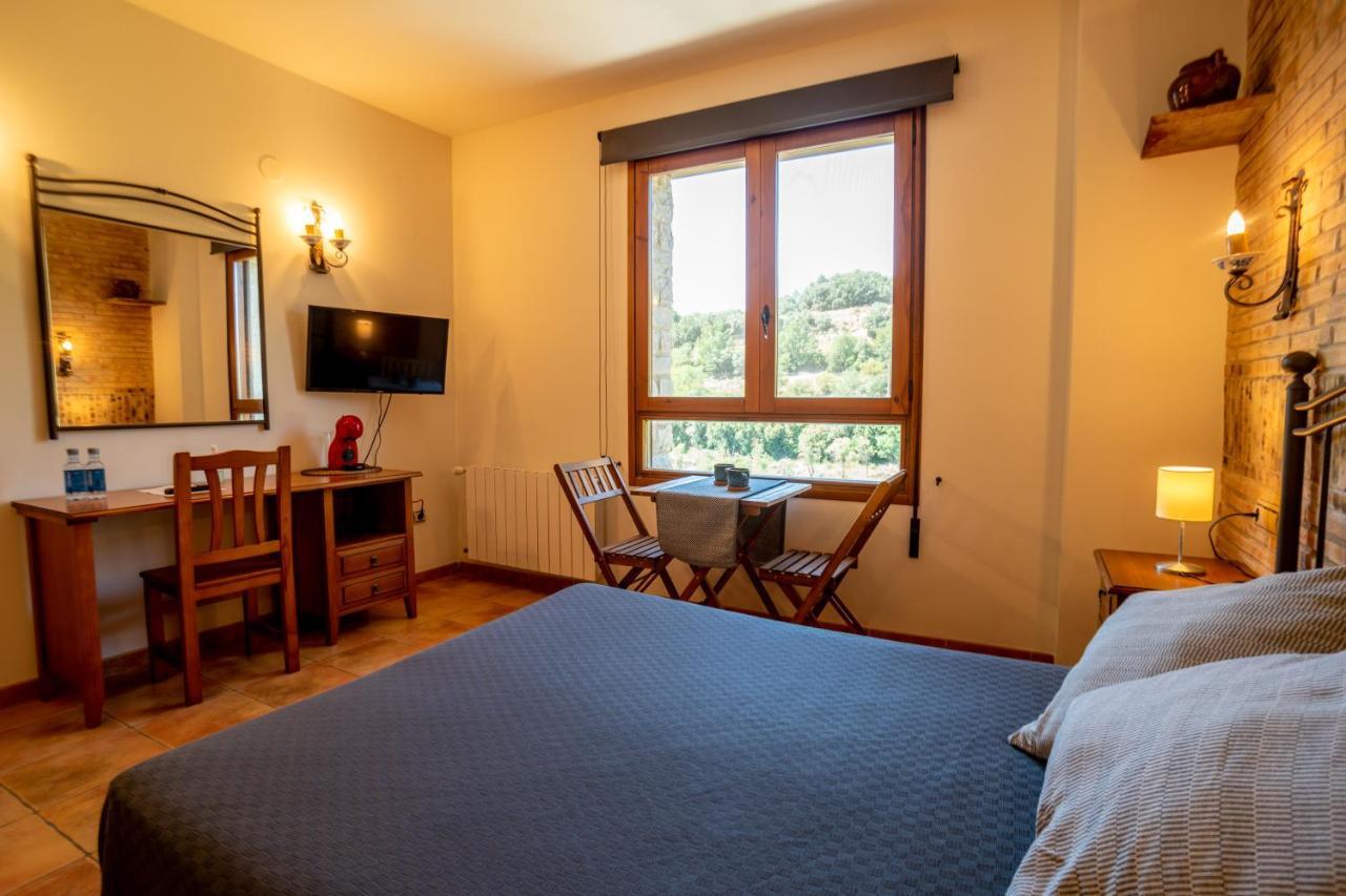 Hostal El Guerrer Todolella Εξωτερικό φωτογραφία