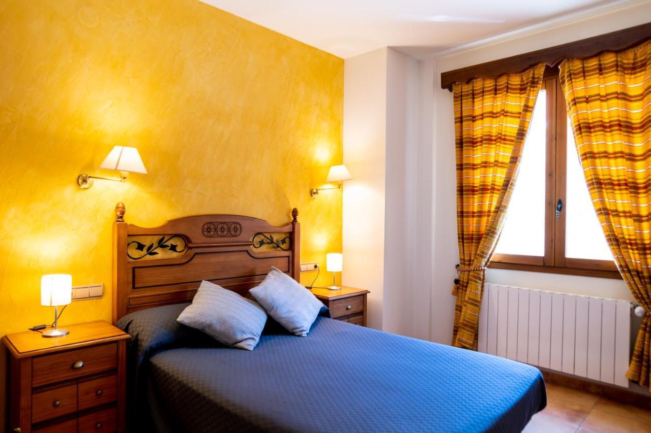 Hostal El Guerrer Todolella Εξωτερικό φωτογραφία
