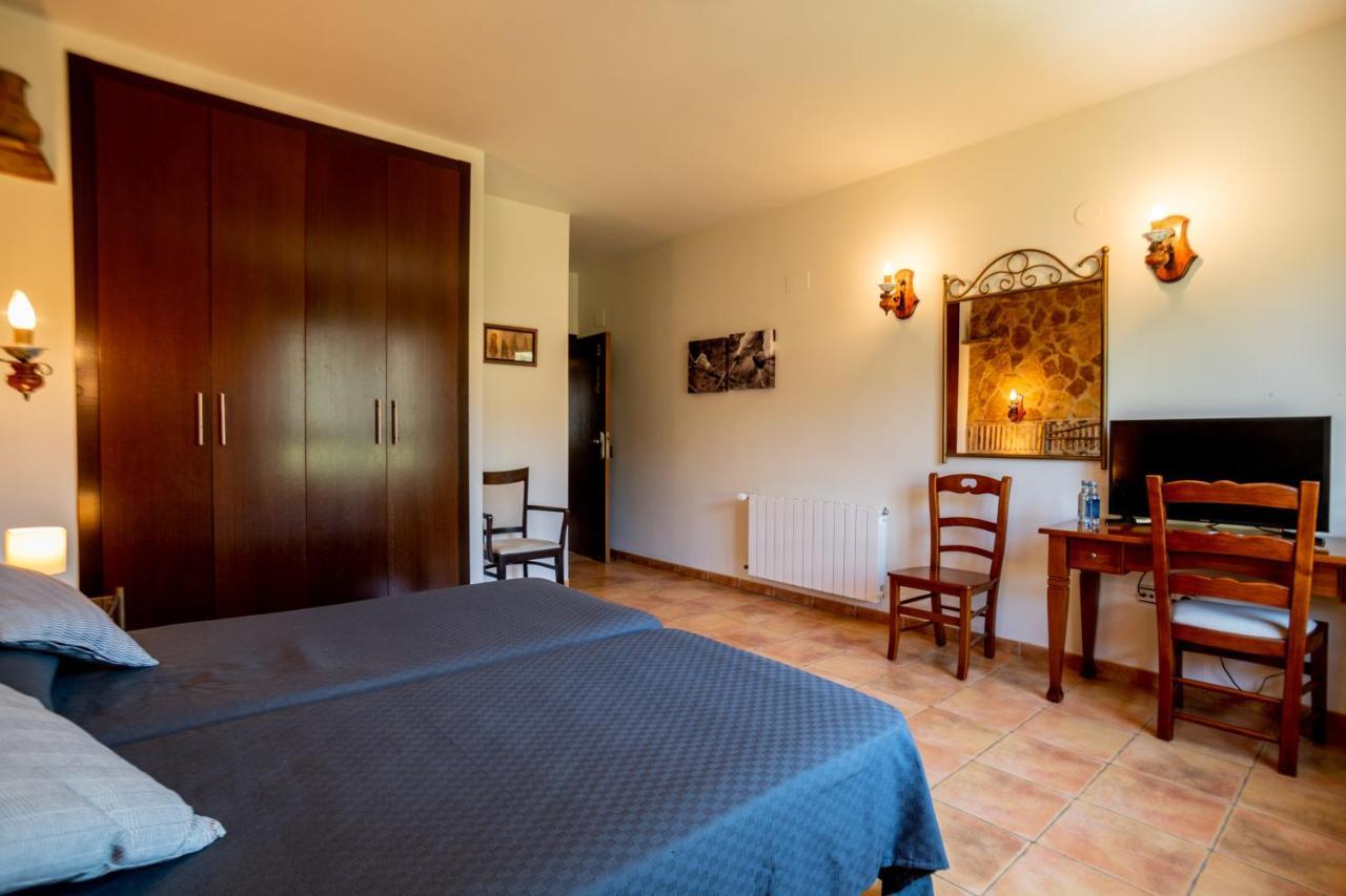 Hostal El Guerrer Todolella Εξωτερικό φωτογραφία